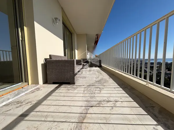 CAGNES SUR MER 06800 – Vente appartement 3&nbsp;pièces 2&nbsp;chambres