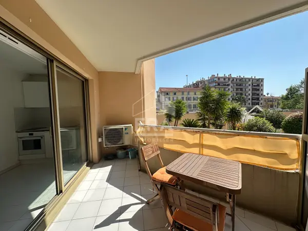 CAGNES SUR MER 06800 – Vente appartement 2&nbsp;pièces 1&nbsp;chambre