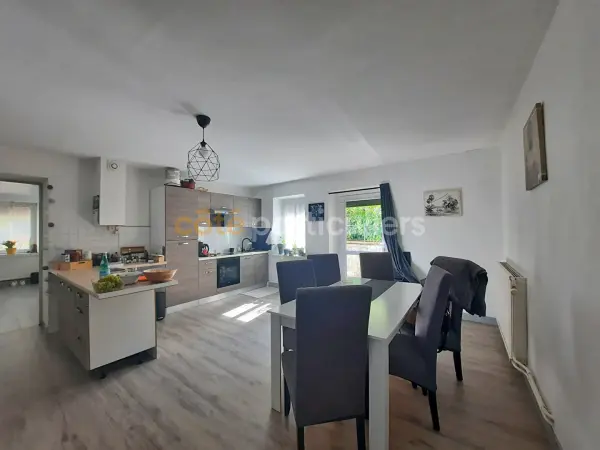 SAMPANS 39100 – Vente immeuble 9&nbsp;pièces 5&nbsp;chambres