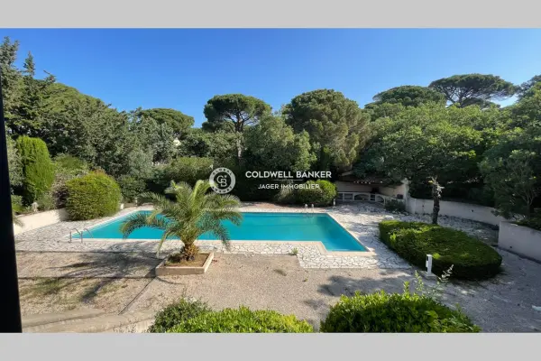 Sainte-Maxime 83120 – Vente maison/villa 8&nbsp;pièces 5&nbsp;chambres