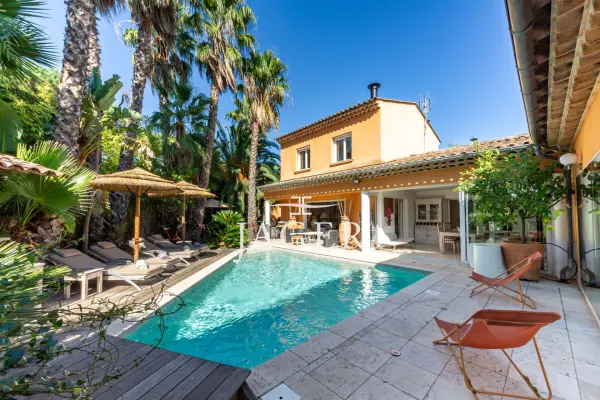 Sainte-Maxime 83120 – Vente maison/villa 6&nbsp;pièces 4&nbsp;chambres