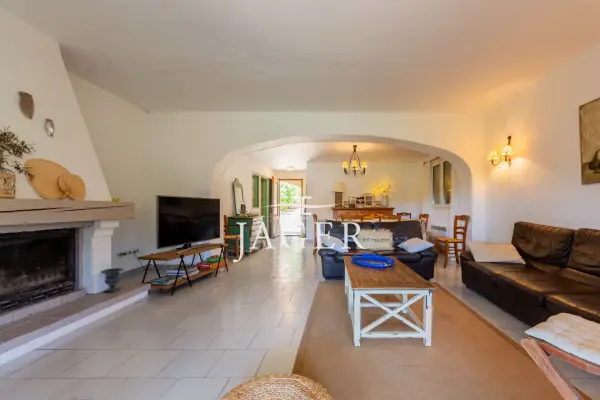 Sainte-Maxime 83120 – Vente maison/villa 4&nbsp;pièces 5&nbsp;chambres