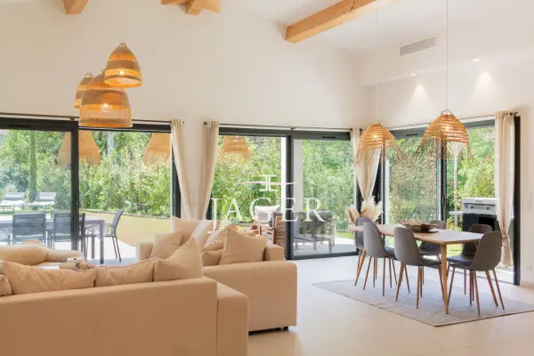 Grimaud 83310 – Vente maison/villa 6&nbsp;pièces 4&nbsp;chambres