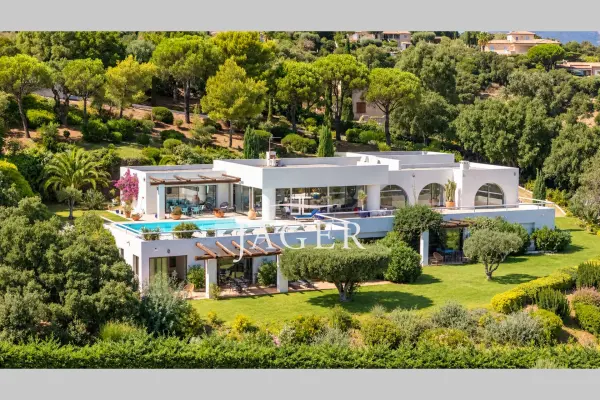 Sainte-Maxime 83120 – Vente maison/villa 7&nbsp;pièces 5&nbsp;chambres