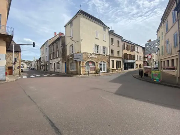 Marcigny 71110 – Vente appartement 6&nbsp;pièces 1&nbsp;chambre