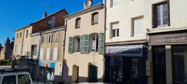 La Clayette 71800 – Vente maison/villa 6&nbsp;pièces 2&nbsp;chambres