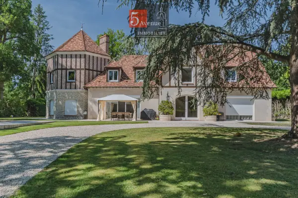 Lamorlaye 60260 – Vente maison/villa 12&nbsp;pièces 6&nbsp;chambres