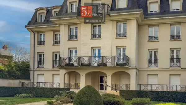 Senlis 60300 – Vente appartement 3&nbsp;pièces 2&nbsp;chambres