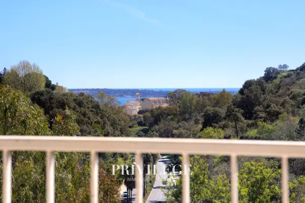 Cannes 06400 – Vente appartement 3&nbsp;pièces 2&nbsp;chambres