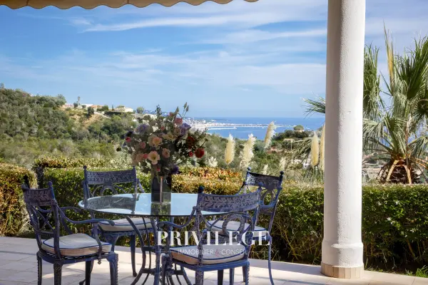 Mandelieu-la-Napoule 06210 – Vente de prestige appartement 4&nbsp;pièces 3&nbsp;chambres