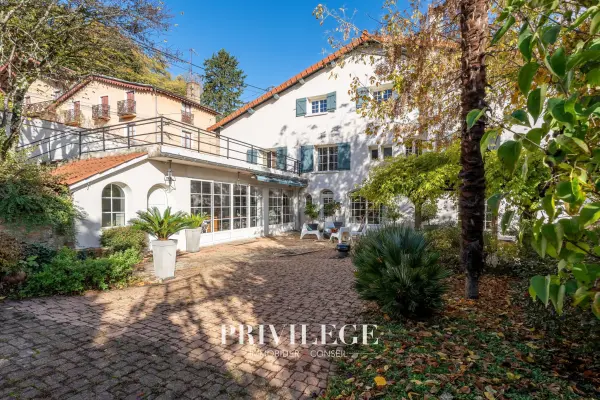 Collonges-au-Mont-d&rsquo;Or 69660 – Vente de prestige maison/villa 9&nbsp;pièces 7&nbsp;chambres