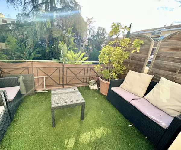 Cannes 06400 – Vente appartement 3&nbsp;pièces 1&nbsp;chambre