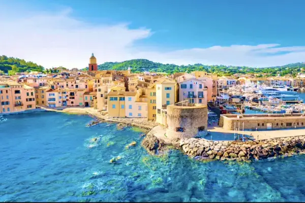 Saint-Tropez 83990 – Vente fonds de commerce boutique