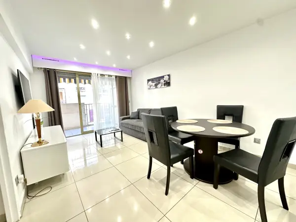 Cannes 06400 – Vente appartement 2&nbsp;pièces 1&nbsp;chambre