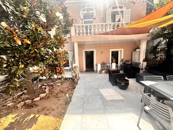 Cannes 06400 – Vente de prestige immeuble 6&nbsp;pièces