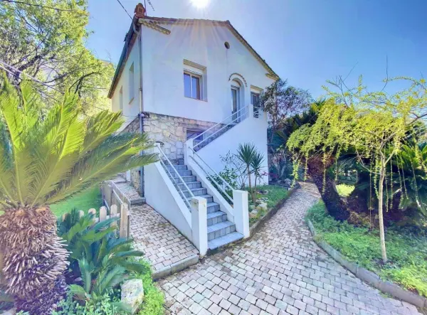Cannes 06400 – Vente maison/villa 5&nbsp;pièces 4&nbsp;chambres