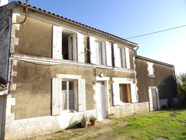 Saint-Savinien 17350 – Vente maison/villa 6&nbsp;pièces 4&nbsp;chambres