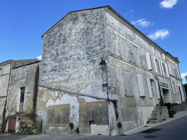 Saint-Savinien 17350 – Vente immeuble
