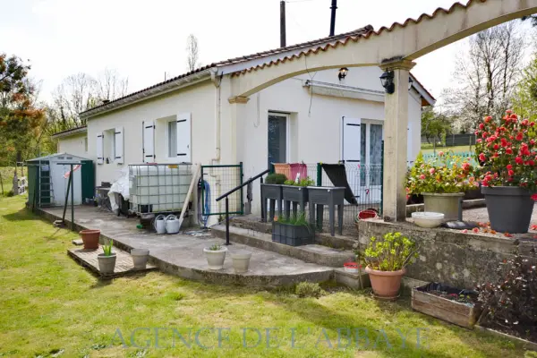 Saintes 17100 – Vente maison/villa 4&nbsp;pièces 2&nbsp;chambres