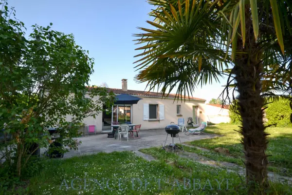 Brives-sur-Charente 17800 – Vente maison/villa 5&nbsp;pièces 4&nbsp;chambres