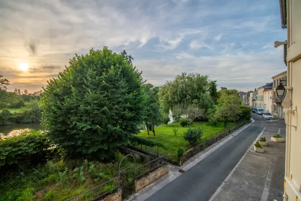 Saint-Savinien 17350 – Vente maison/villa 10&nbsp;pièces 5&nbsp;chambres