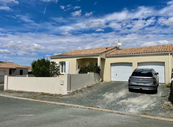 Saint-Savinien 17350 – Vente maison/villa 5&nbsp;pièces 3&nbsp;chambres