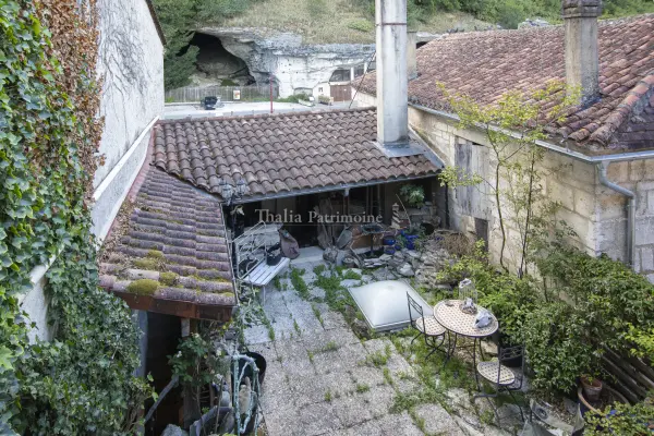 Brantôme 24310 – Vente immeuble 8&nbsp;pièces 4&nbsp;chambres