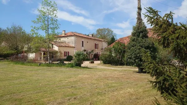 Mareuil 24340 – Vente maison/villa 16&nbsp;pièces 10&nbsp;chambres