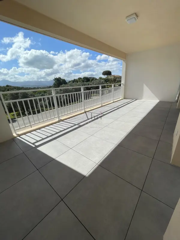 Alata 20167 – Vente appartement 3&nbsp;pièces 2&nbsp;chambres