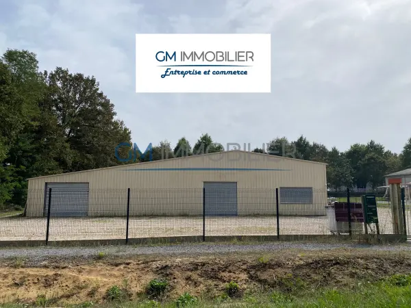 Mées 40990 – Location local