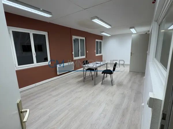 Saint-Paul-lès-Dax 40990 – Location local 9&nbsp;pièces