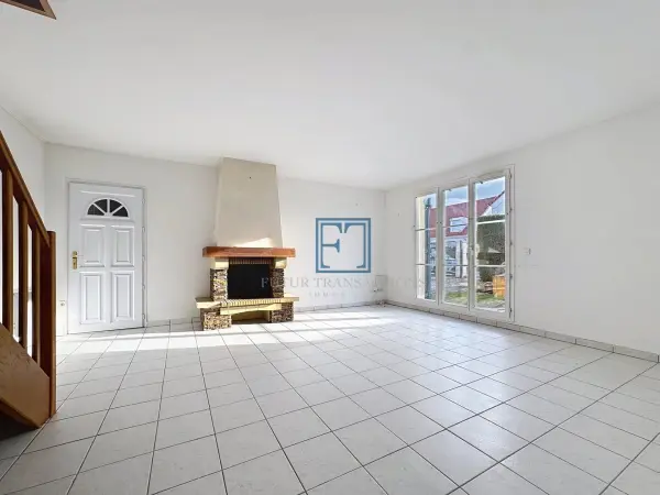 Élancourt 78990 – Vente Maison/Villa 4&nbsp;pièces 3&nbsp;chambres