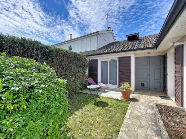 Le Mesnil-Saint-Denis 78320 – Vente Maison/Villa 5&nbsp;pièces 3&nbsp;chambres