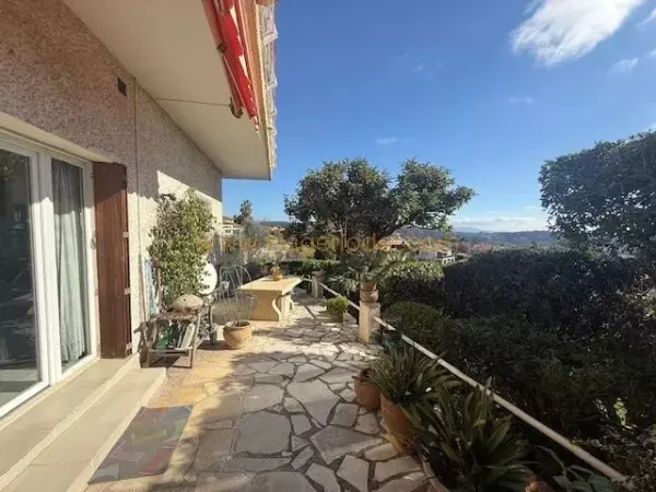 Vence 06140 – Viager Appartement 4&nbsp;pièces 2&nbsp;chambres