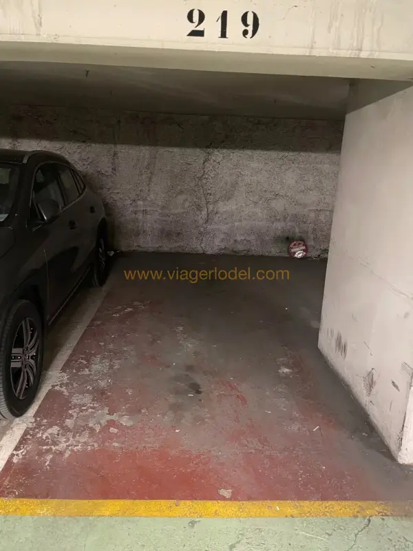 Nice 06000 – Viager Parking/box