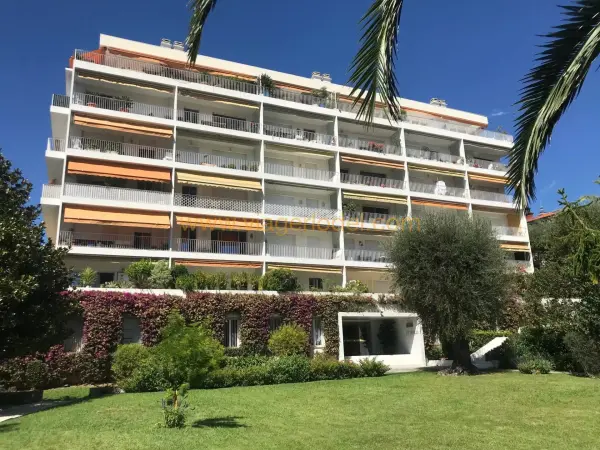 Nice 06000 – Viager Appartement 3&nbsp;pièces 2&nbsp;chambres