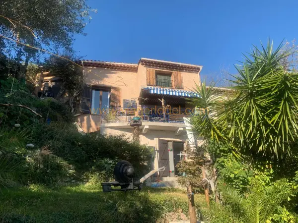 Cagnes-sur-Mer 06800 – Viager Maison/Villa 5&nbsp;pièces 2&nbsp;chambres