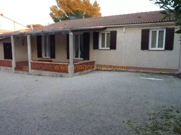 Istres 13800 – Viager Maison/Villa 4&nbsp;pièces 3&nbsp;chambres