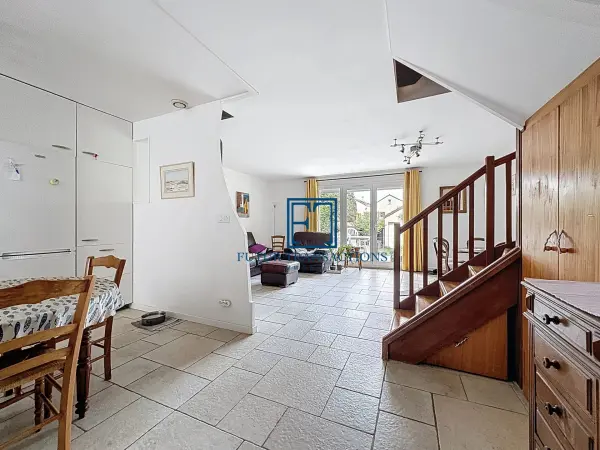 Montigny-le-Bretonneux 78180 – Vente Maison/Villa 6&nbsp;pièces 5&nbsp;chambres