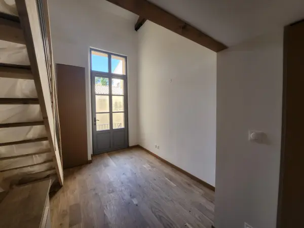 Uzès 30700 – Location appartement 1&nbsp;pièce 1&nbsp;chambre