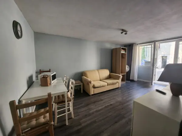 Uzès 30700 – Location appartement 1&nbsp;pièce