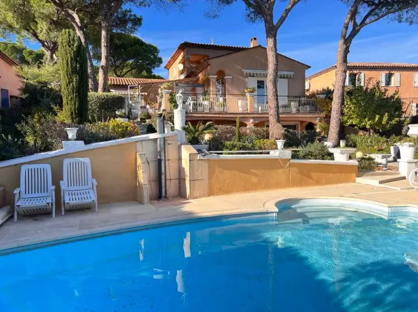 Fréjus 83600 – Vente maison/villa 7&nbsp;pièces 5&nbsp;chambres