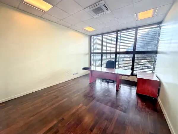 Fréjus 83600 – Vente local