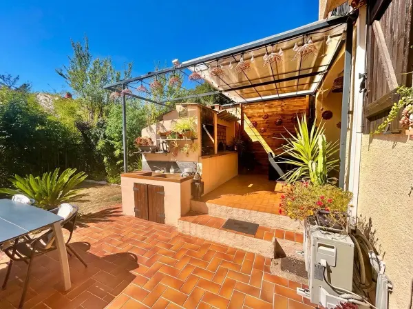 Saint-Raphaël 83700 – Vente maison/villa 4&nbsp;pièces 3&nbsp;chambres