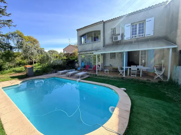 Fréjus 83600 – Vente maison/villa 4&nbsp;pièces 3&nbsp;chambres
