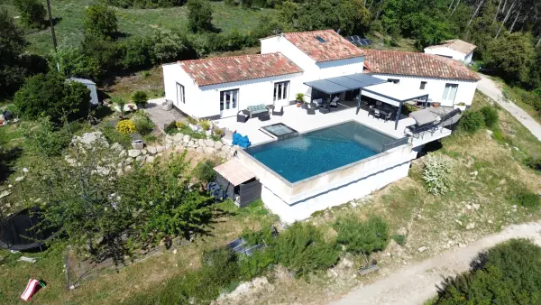 Lorgues 83510 – Vente maison/villa 6&nbsp;pièces 4&nbsp;chambres