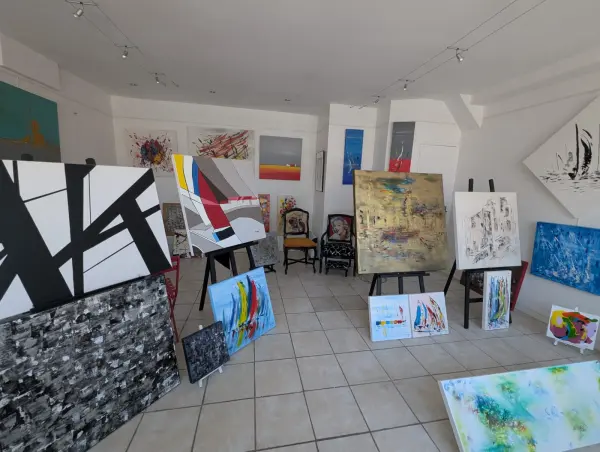 Fréjus 83600 – Vente local