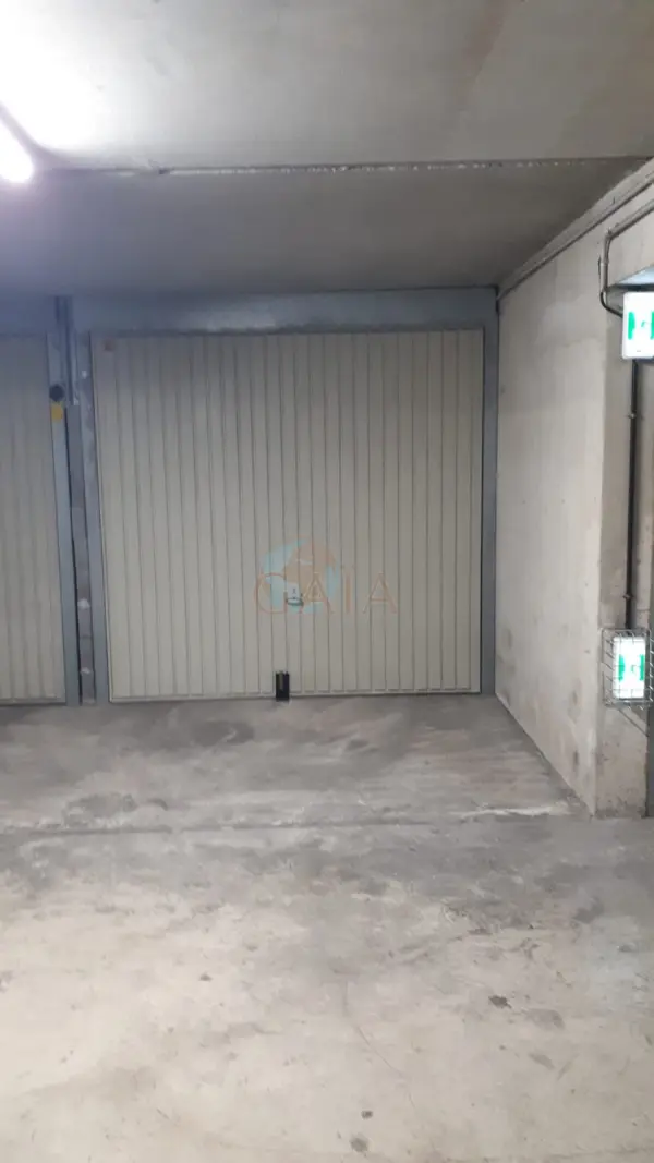 Cannes 06400 – Vente parking/box