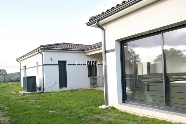 Montpon-Ménestérol 24700 – Vente maison/villa 6&nbsp;pièces 5&nbsp;chambres