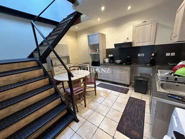 Saint-Denis-de-Pile 33910 – Vente immeuble